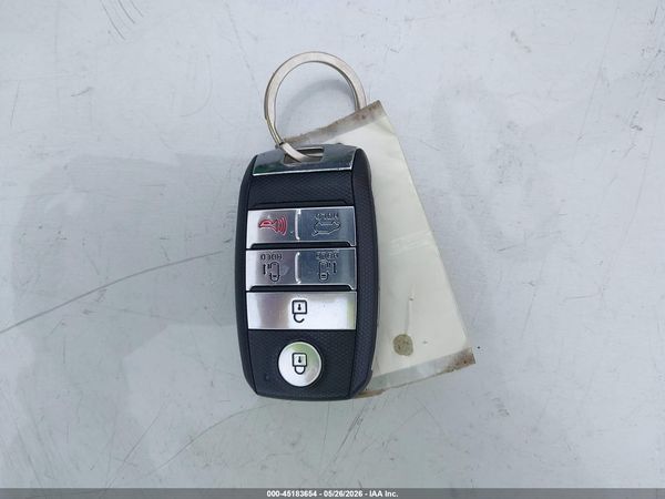 2017 KIA SEDONA SX