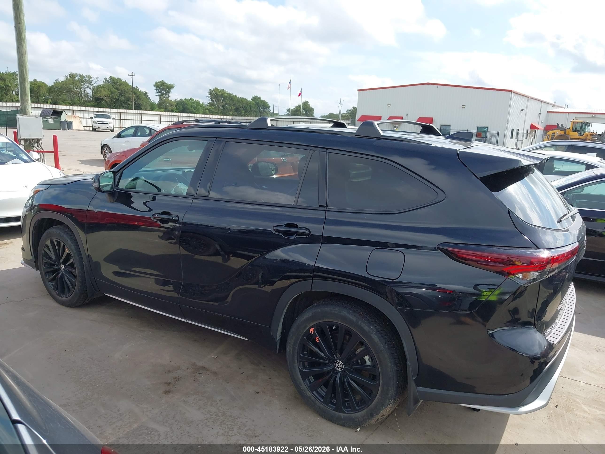 2024 TOYOTA HIGHLANDER XSE