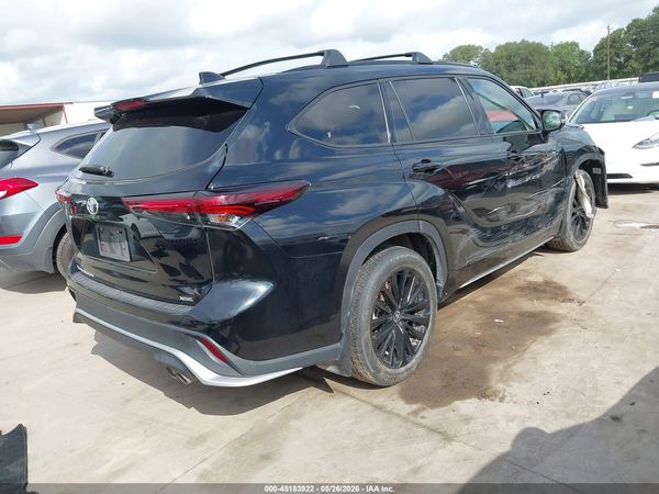 2024 TOYOTA HIGHLANDER XSE