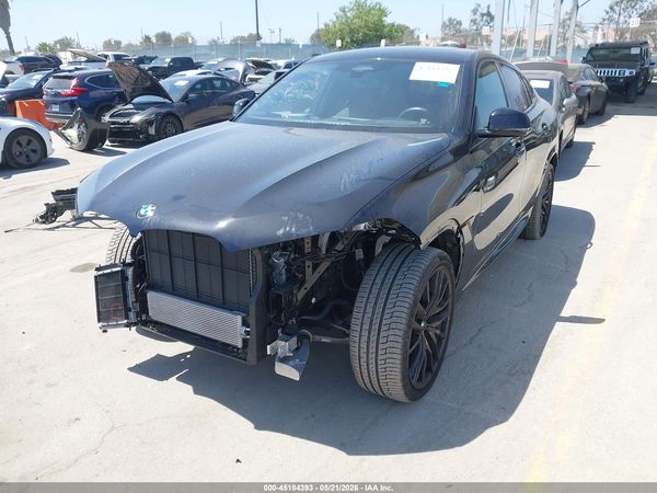 2025 BMW X6 XDRIVE40I