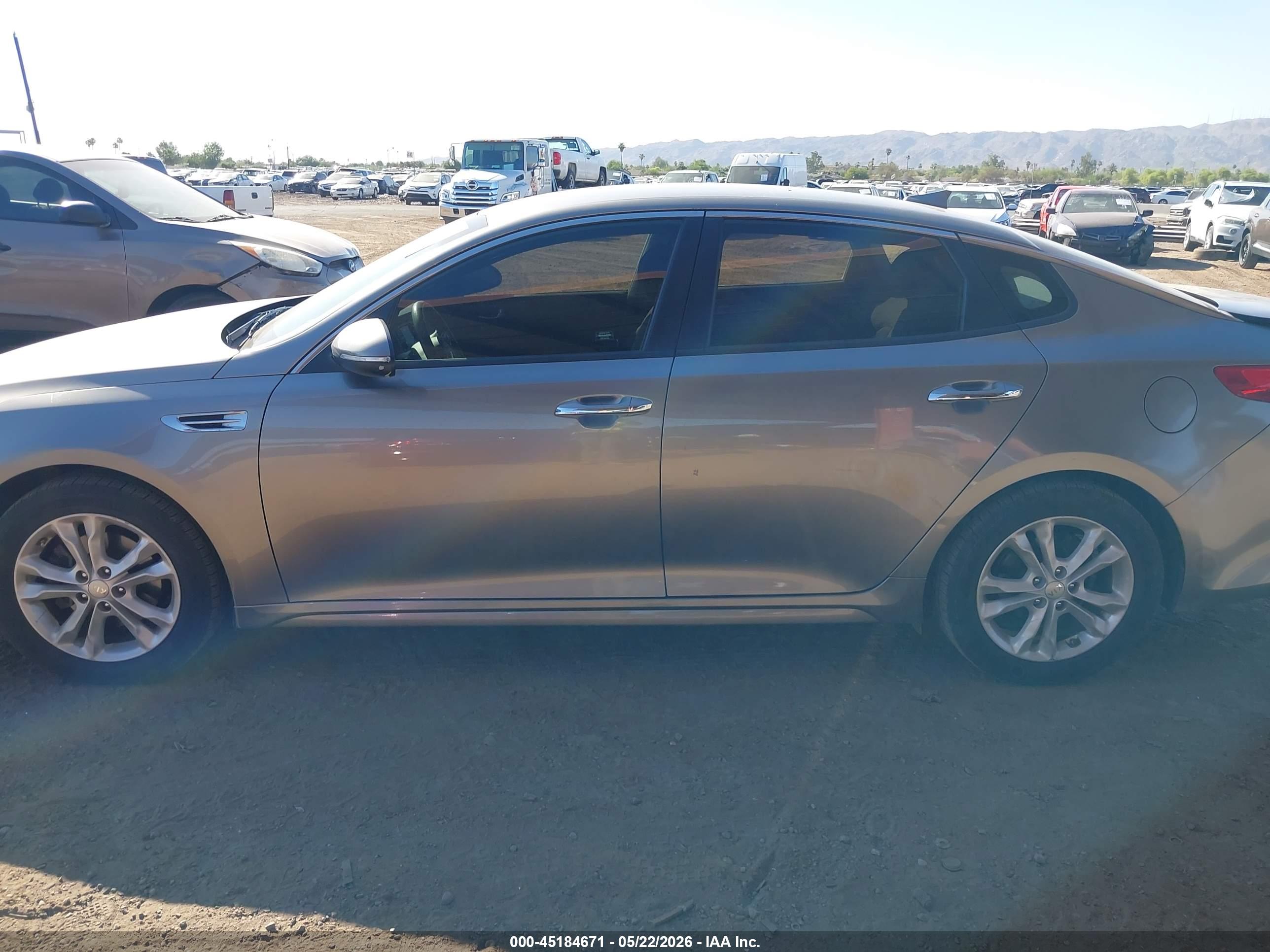 2017 KIA OPTIMA LX