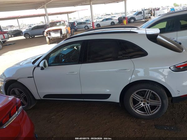 2021 PORSCHE MACAN Base