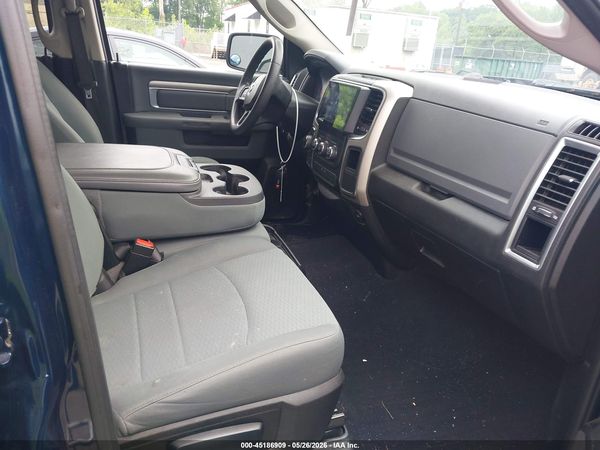 2019 RAM 1500 CLASSIC SLT  4X4 6'4 BOX