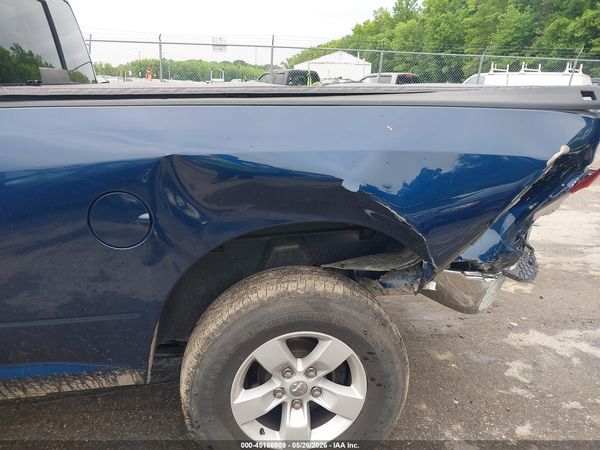 2019 RAM 1500 CLASSIC SLT  4X4 6'4 BOX