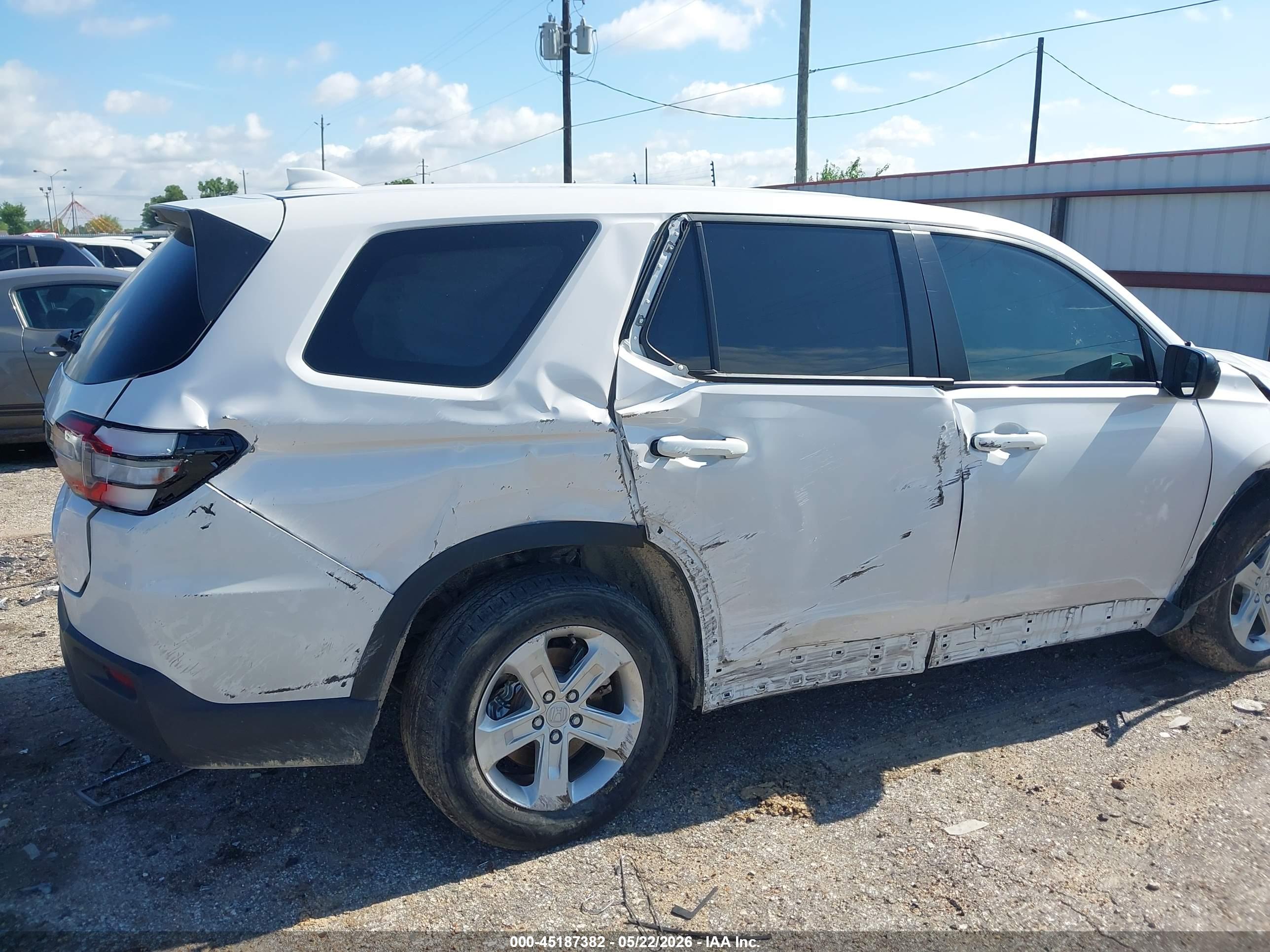 2023 HONDA PILOT 2WD LX