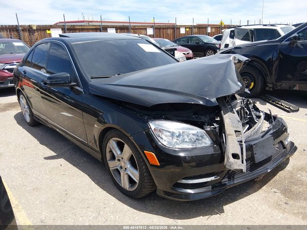 2011 MERCEDES-BENZ C 300 C300 4-MATIC