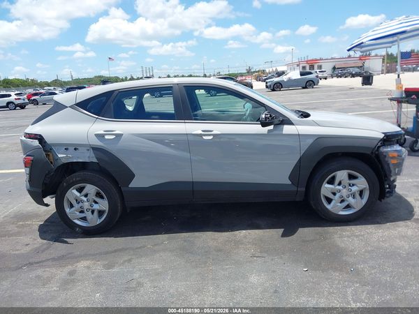 2025 HYUNDAI KONA SE