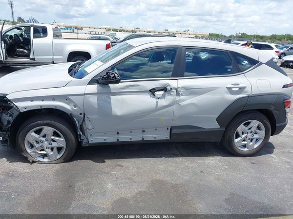 2025 HYUNDAI KONA SE