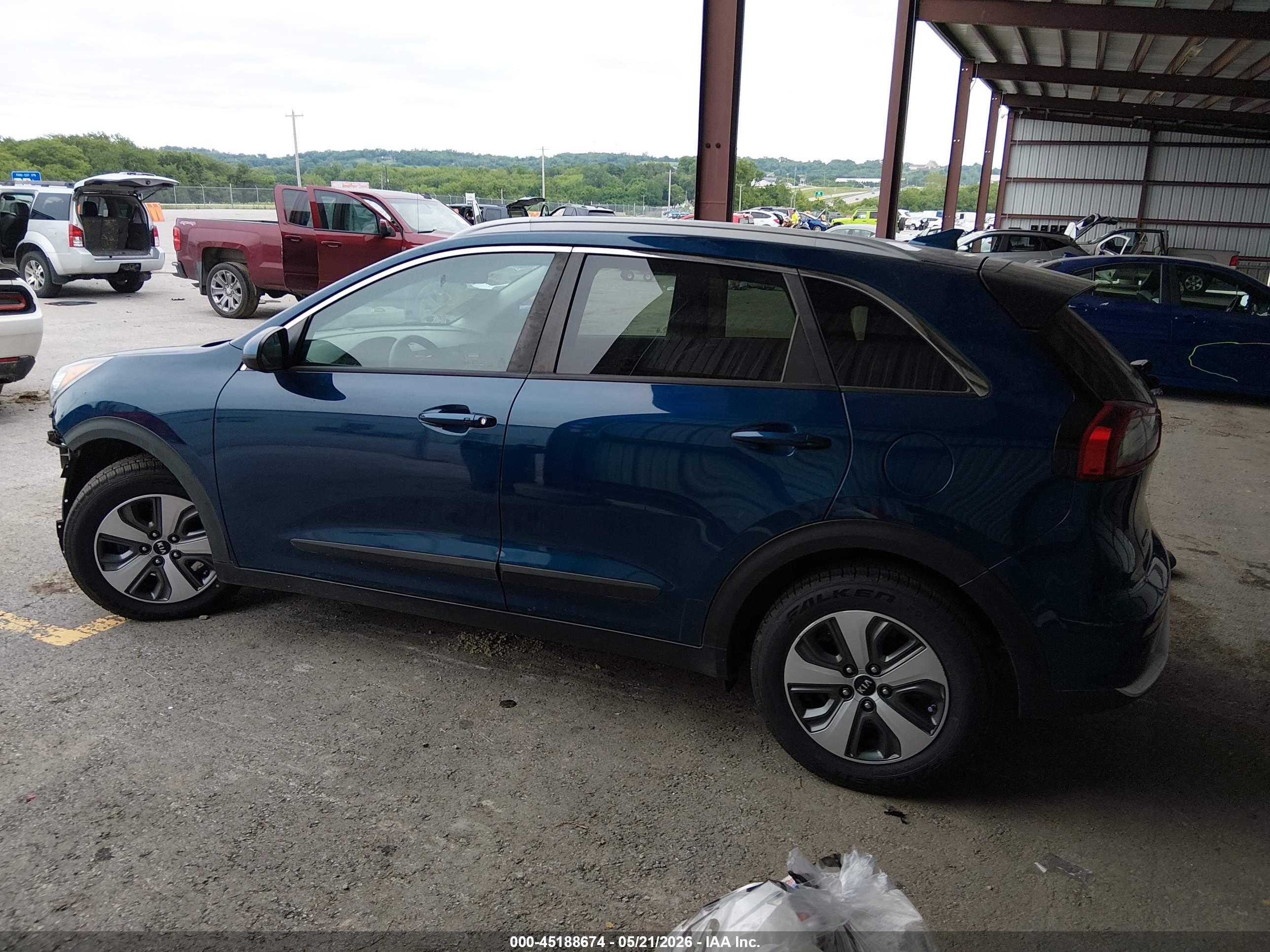 2019 KIA NIRO LX
