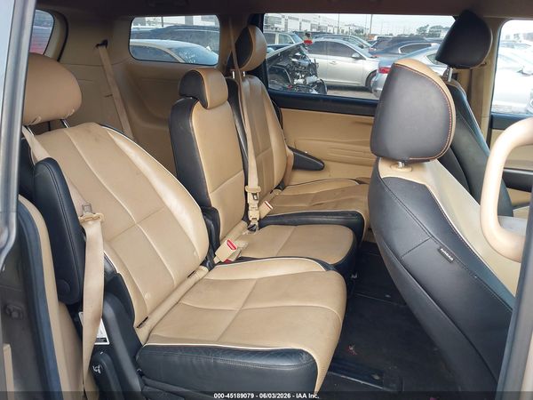 2016 KIA SEDONA LX