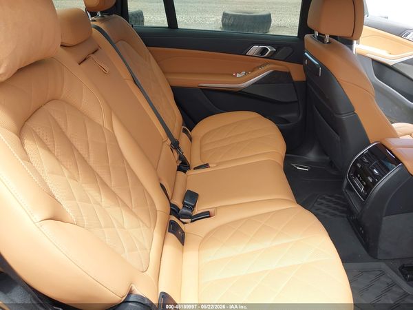 2025 BMW X7 XDRIVE40I