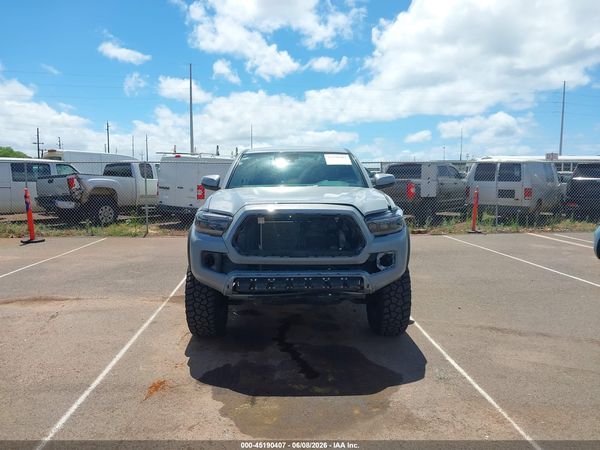 2018 TOYOTA TACOMA SR5 V6