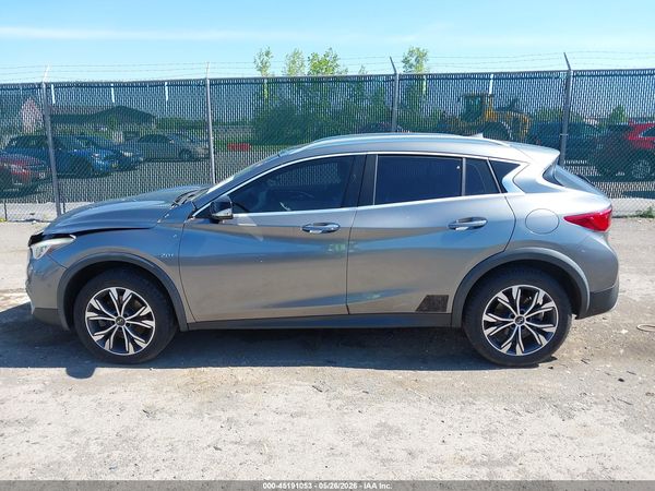 2017 INFINITI QX30