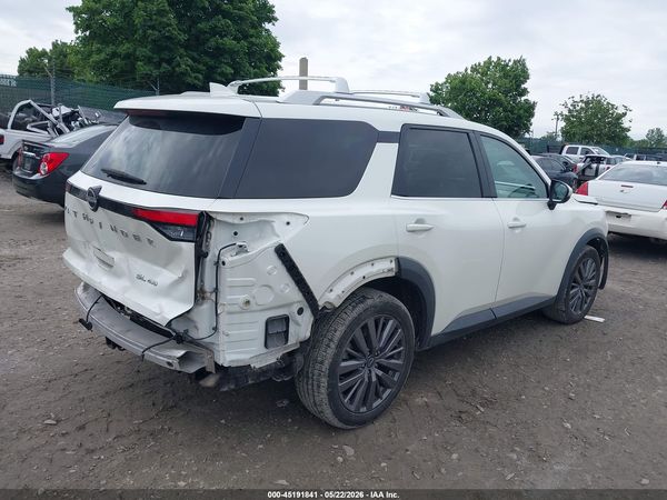 2023 NISSAN PATHFINDER SL 4WD