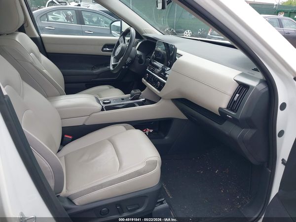 2023 NISSAN PATHFINDER SL 4WD