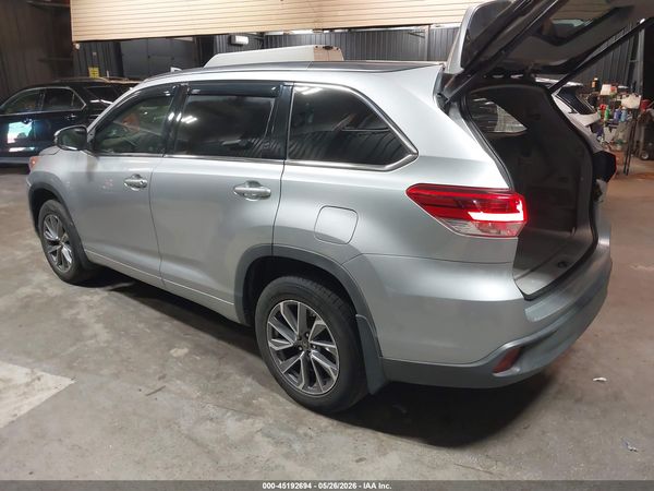2018 TOYOTA HIGHLANDER XLE