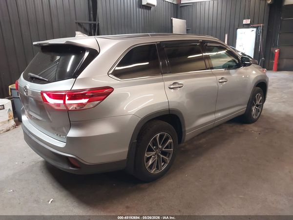 2018 TOYOTA HIGHLANDER XLE