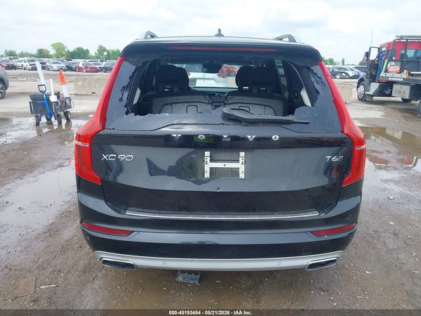 2016 VOLVO XC90 T6 MOMENTUM