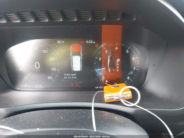 2016 VOLVO XC90 T6 MOMENTUM
