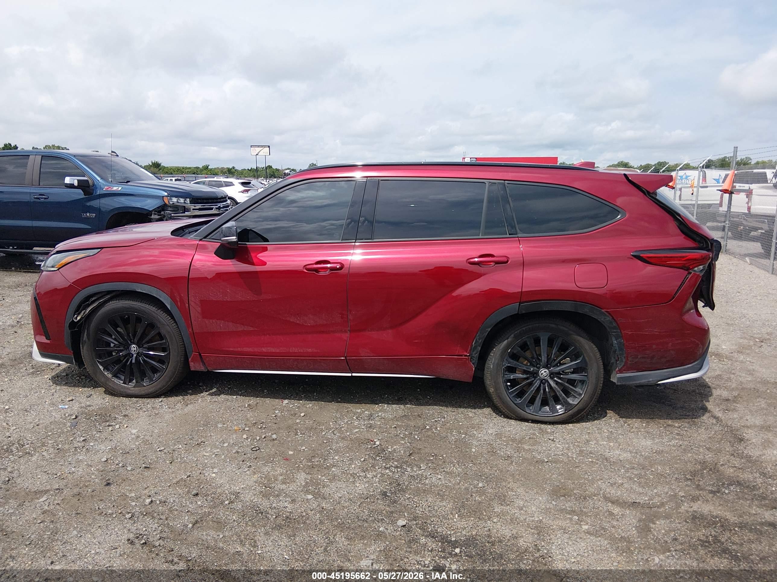 2023 TOYOTA HIGHLANDER XSE