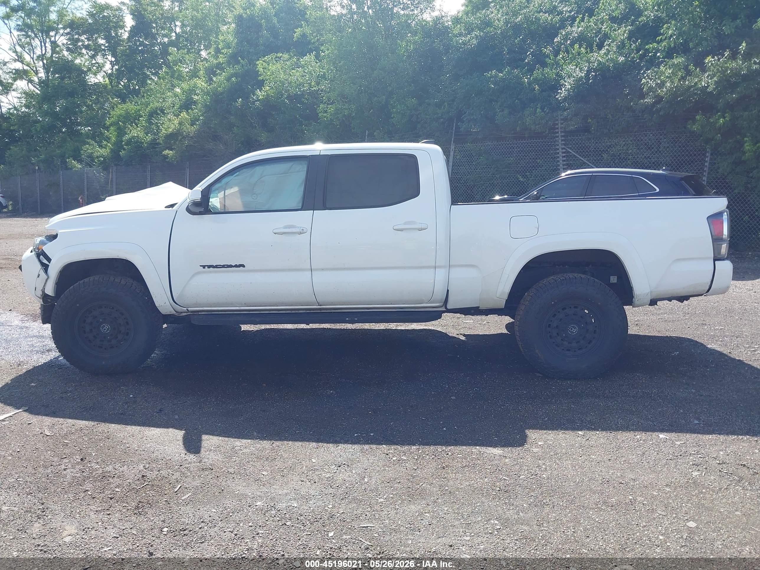 2023 TOYOTA TACOMA TRD SPORT