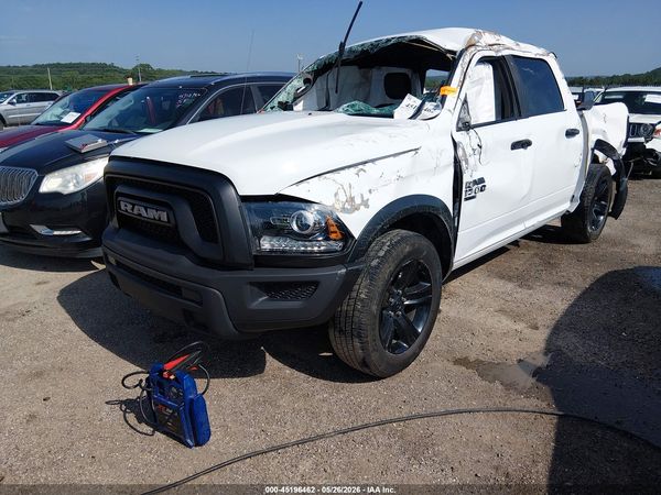 2024 RAM 1500 CLASSIC SLT / Warlock