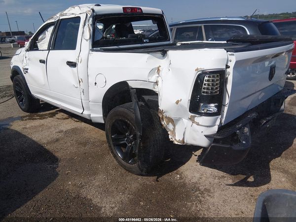 2024 RAM 1500 CLASSIC SLT / Warlock