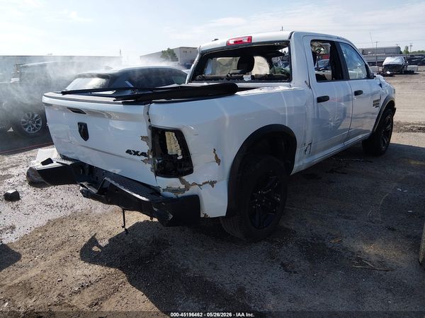 2024 RAM 1500 CLASSIC SLT / Warlock