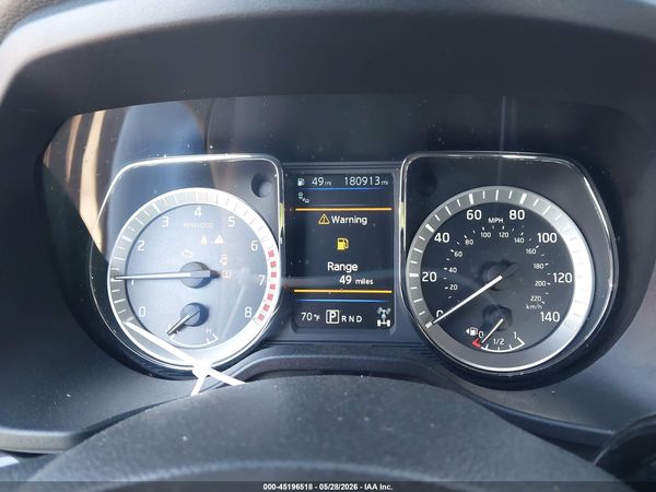 2019 NISSAN TITAN SV — I7