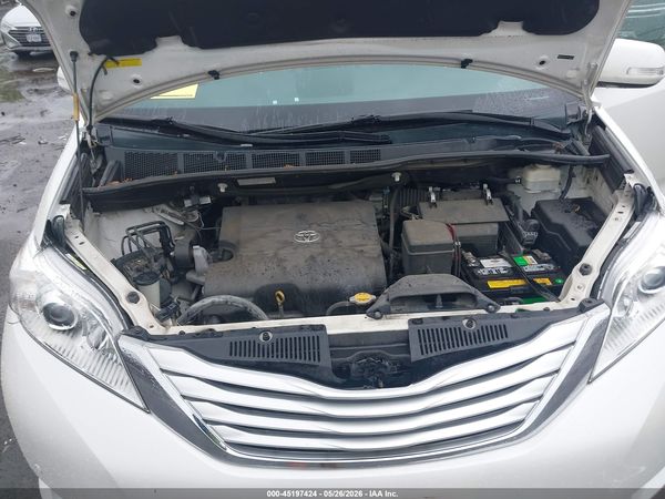 2014 TOYOTA SIENNA LIMITED V6 7 PASSENGER