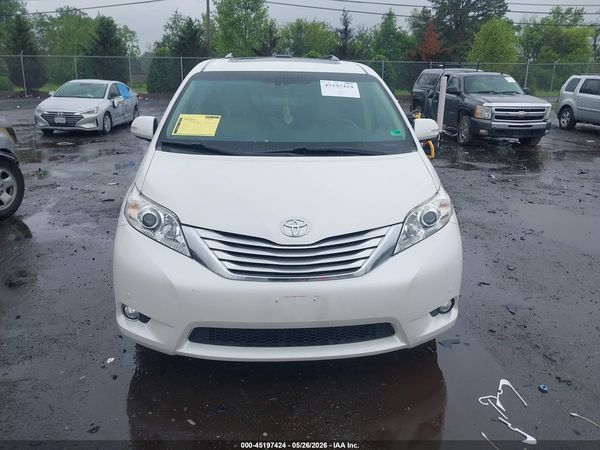 2014 TOYOTA SIENNA LIMITED V6 7 PASSENGER