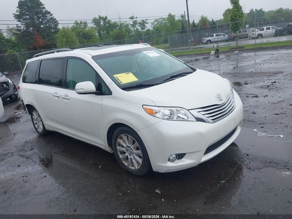 2014 TOYOTA SIENNA LIMITED V6 7 PASSENGER