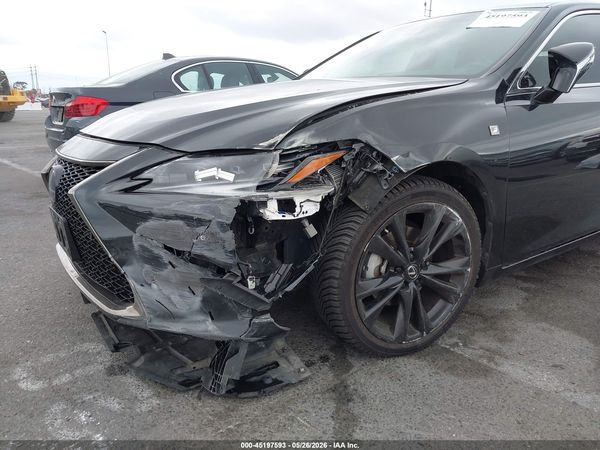2022 LEXUS ES 300H F SPORT