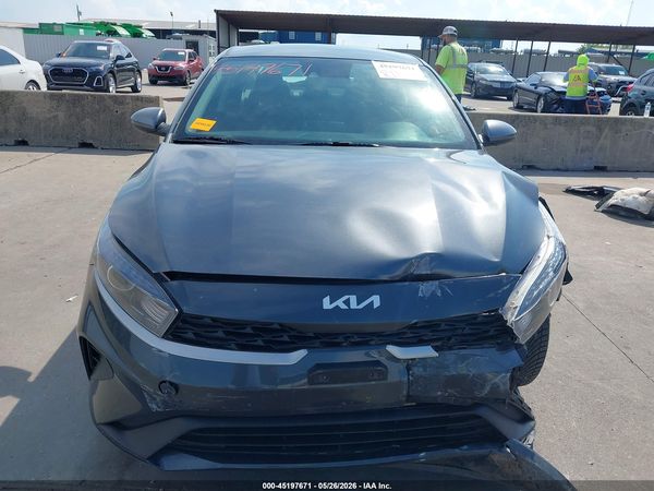 2023 KIA FORTE LXS