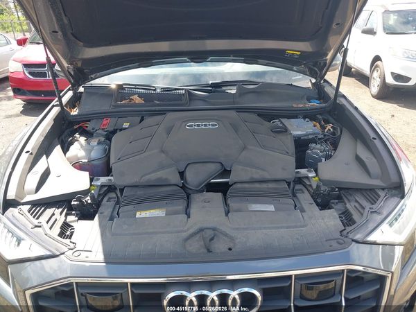 2023 AUDI Q8