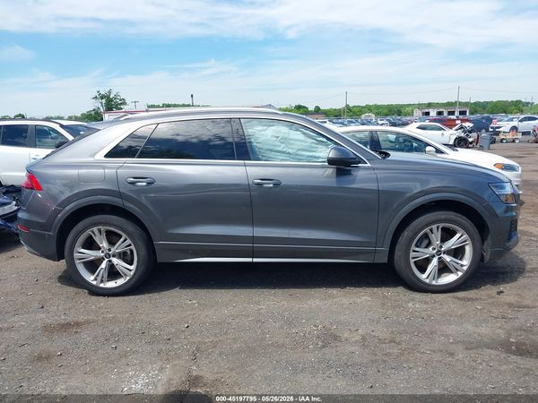 2023 AUDI Q8