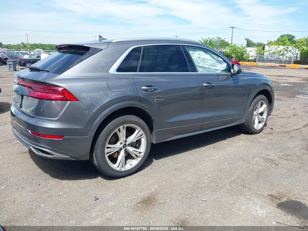 2023 AUDI Q8