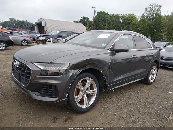 2023 AUDI Q8