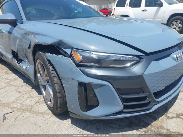 2024 AUDI E-TRON GT PREMIUM PLUS QUATTRO