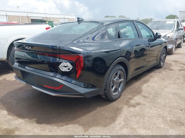 2026 KIA K4 LXS