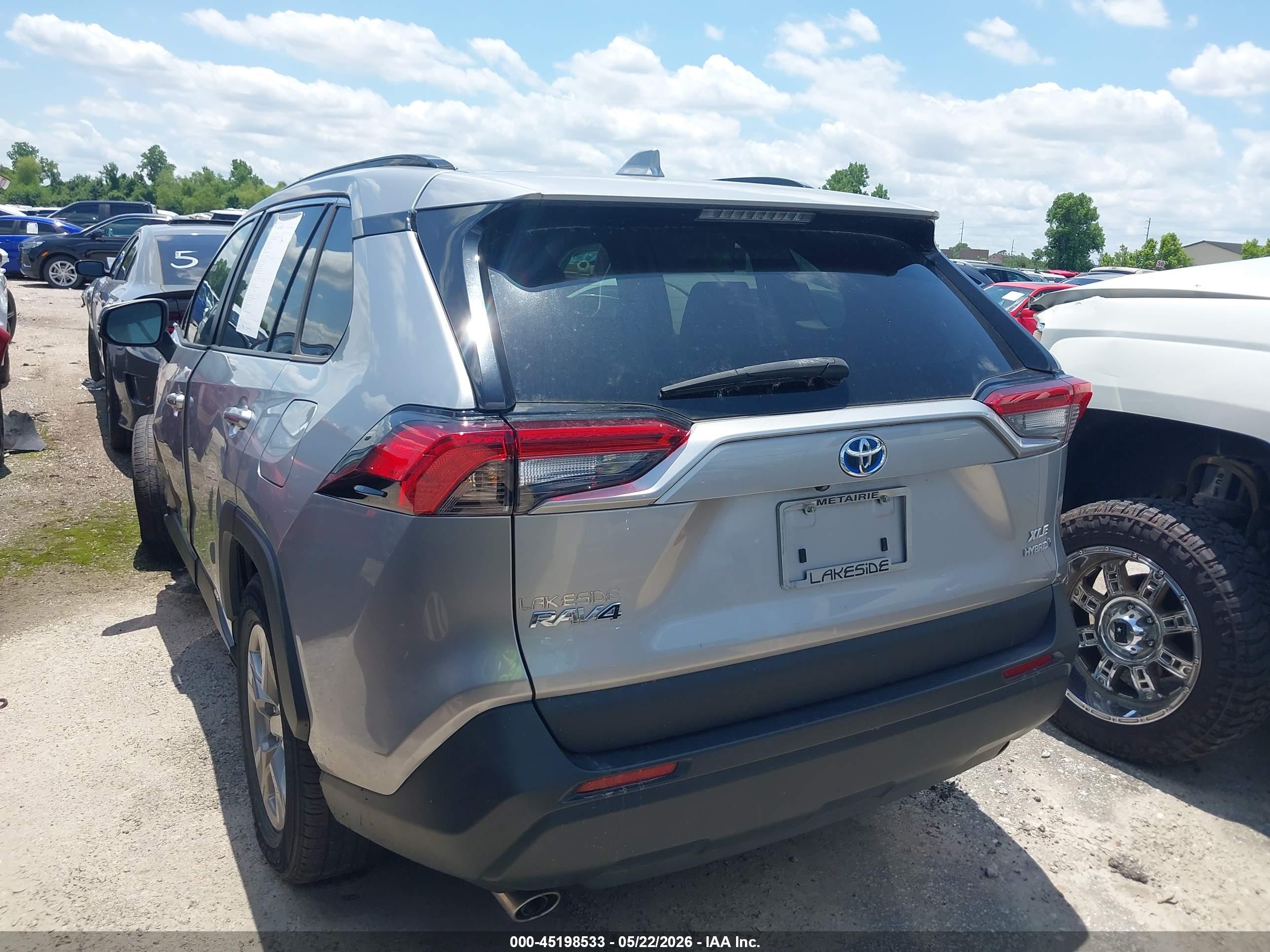 2024 TOYOTA RAV4 HYBRID XLE