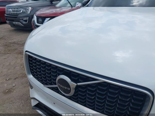 2020 VOLVO XC90 T6 R-DESIGN 7 PASSENGER