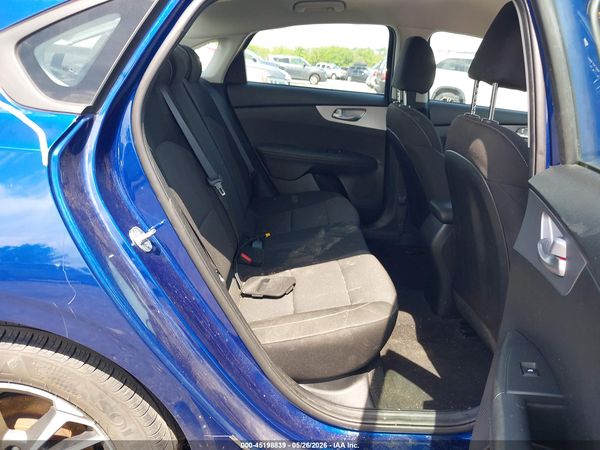 2023 KIA FORTE LXS