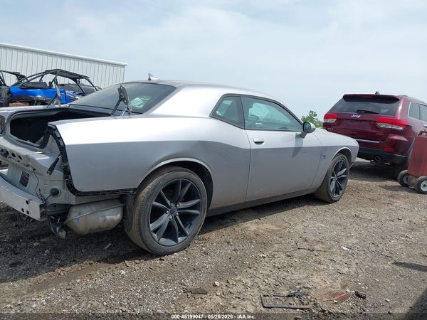 2016 DODGE CHALLENGER SXT