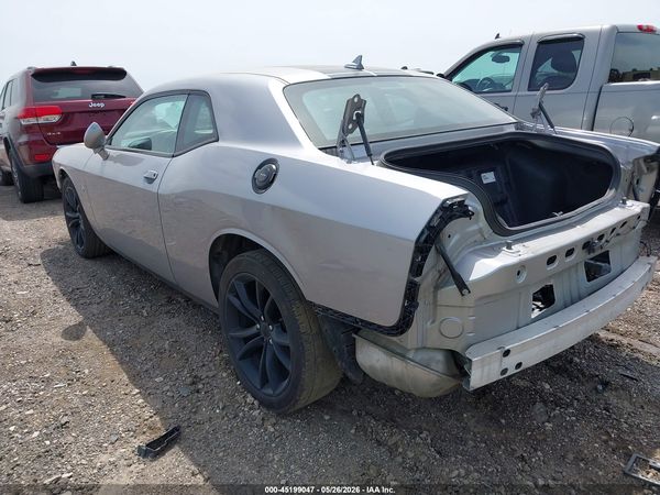 2016 DODGE CHALLENGER SXT