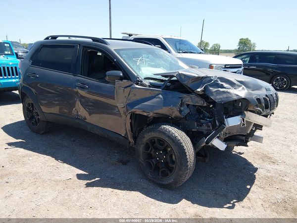 2022 JEEP CHEROKEE X 4X4