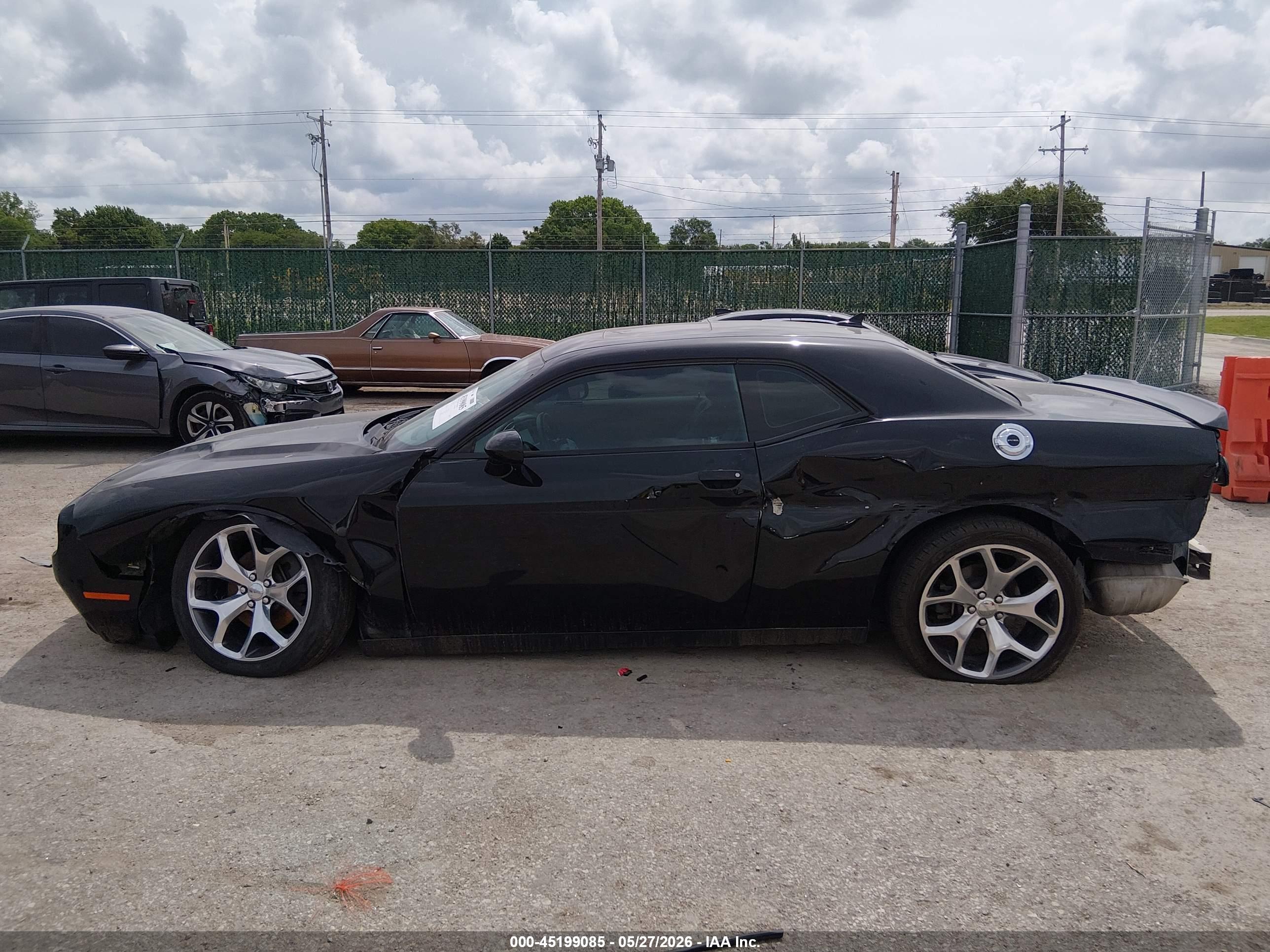 2016 DODGE CHALLENGER SXT PLUS