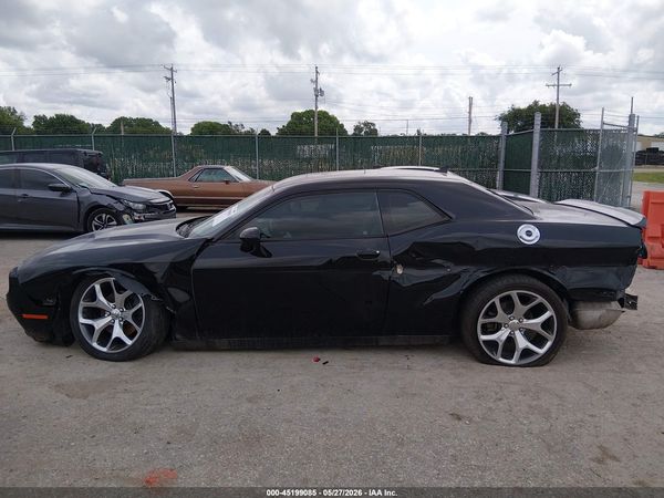 2016 DODGE CHALLENGER SXT PLUS