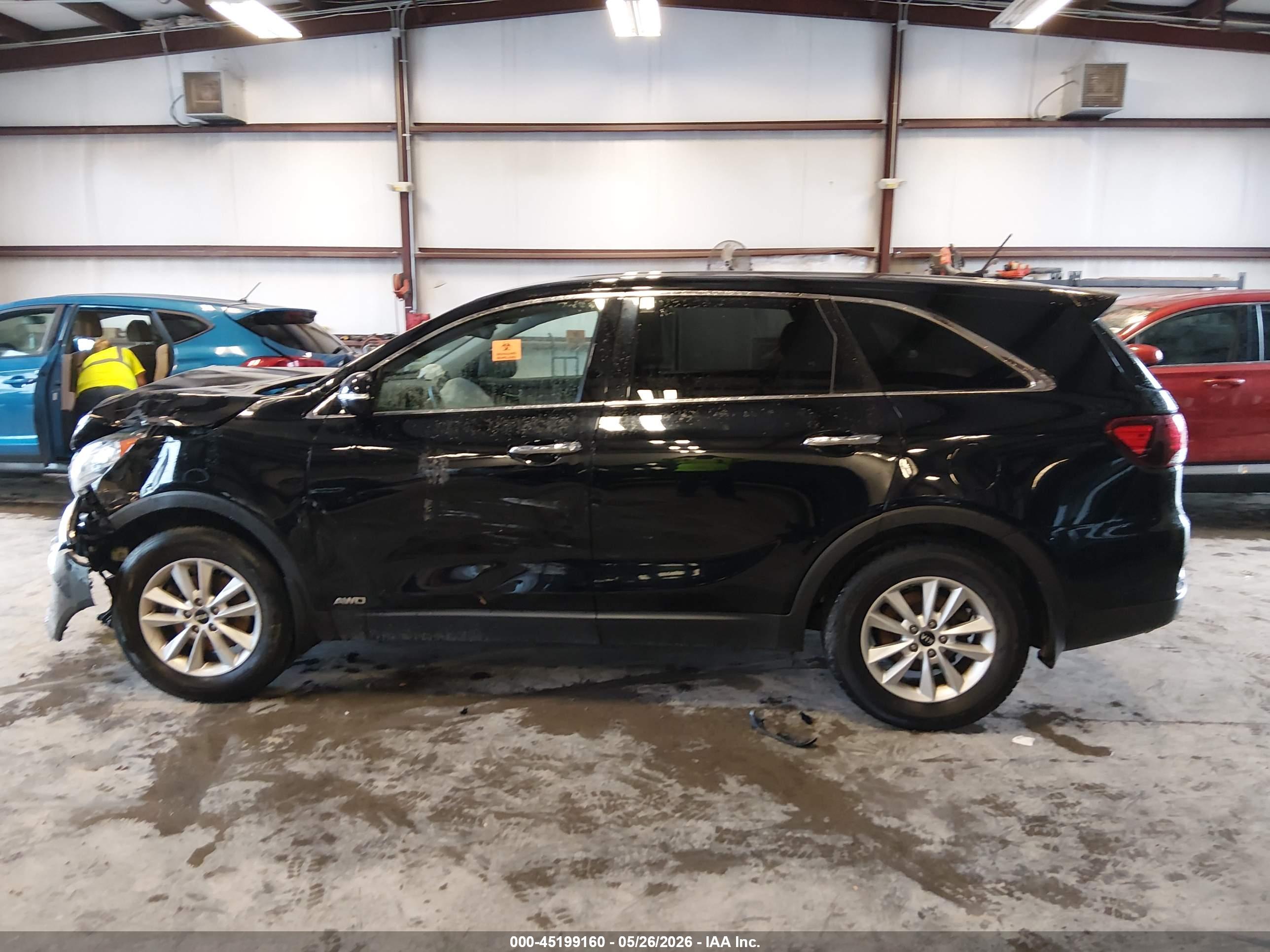 2019 KIA SORENTO 2.4L LX