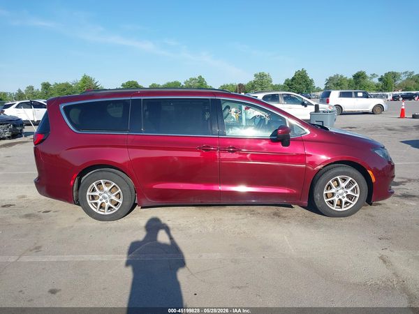 2020 CHRYSLER VOYAGER LXI
